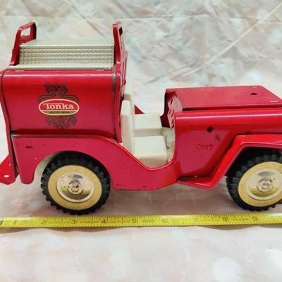 VINTAGE 1960'S TONKA #425 JEEP PUMPER FIRE TRUCK