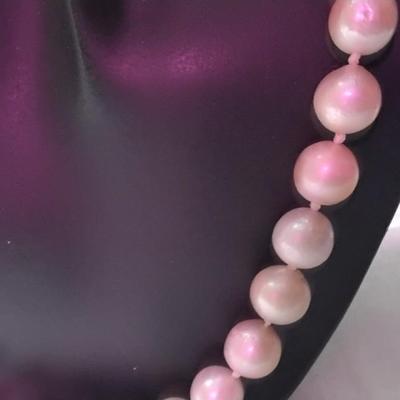 Vintage Lavender 11 mm Pearl 18" Necklace With Stunning Magnetic Clasp
