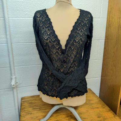 TALBOTS BLACK LONG SLEEVE CROCHET PULLOVER LOOSE-KNIT TOP