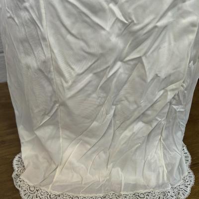 VINTAGE SEARS THE IMPROVED DOESN'T SLIP NYLON FULL SLIP SIZE AVERAGE 36