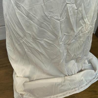 VINTAGE SEARS SHE DOESN'T SLIP NYLON FULL SLIP SIZE 38