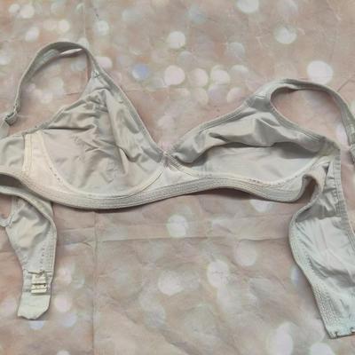 VINTAGE BALI BRA SIZE B 40