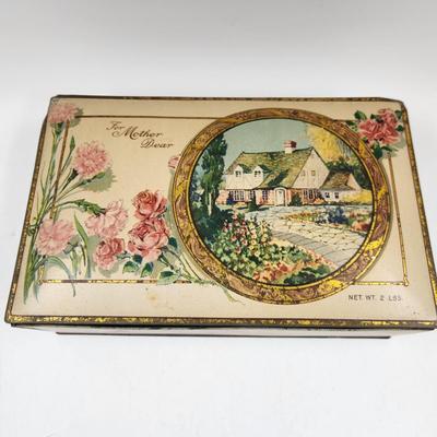 VINTAGE METAL MOTHER DEAR VASSAR CHOCOLATE BOX