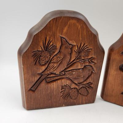 VINTAGE WOODEN BIRD BOOK ENDS