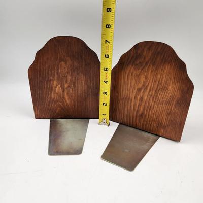 VINTAGE WOODEN BIRD BOOK ENDS