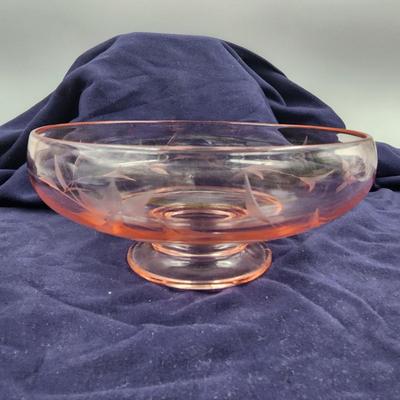 VINTAGE ETCHED PINK PEDESTAL GLASS BOWL