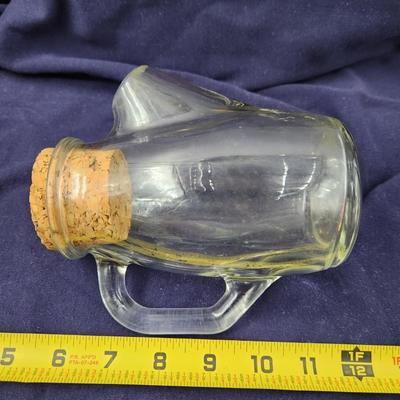 VINTAGE WESTMORELAND SNUB NOSE PITCHER W/ CORK