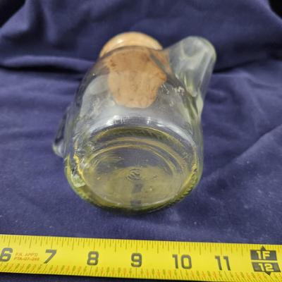 VINTAGE WESTMORELAND SNUB NOSE PITCHER W/ CORK