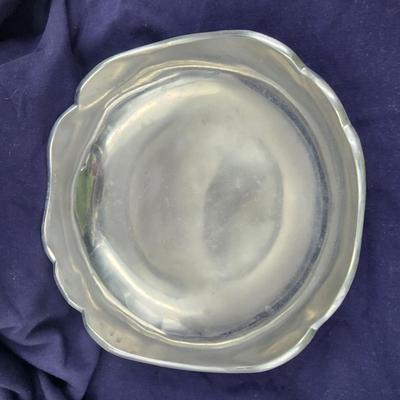 SUPER FANTASTIC METAL GRAPE DESIGNED FRUIT BOWL