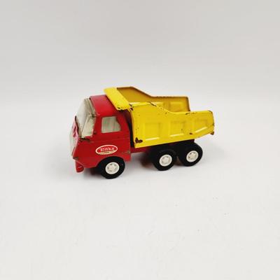 VINTAGE TONKA DUMP TRUCK