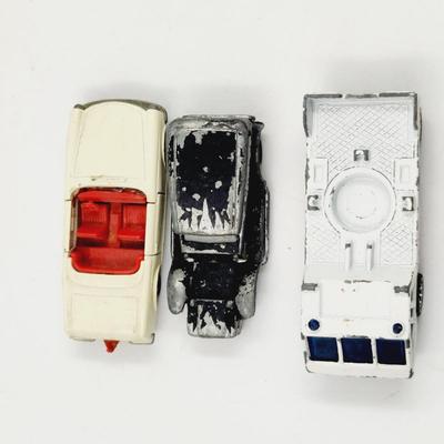 VINTAGE DIE CAST CAR BUNDLE