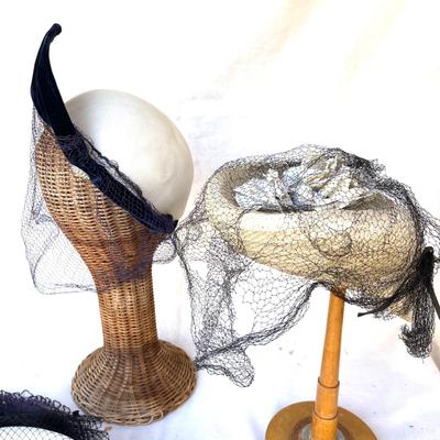 LOT 107 Group Ladies Straw Hats 4 pcs Bows Veils Lace