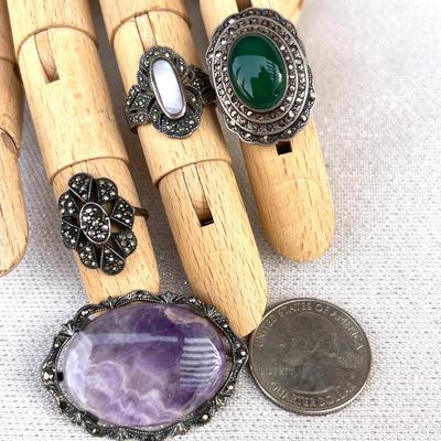 LOT 123 Antique Sterling Silver & Marcasite Rings & Amethyst Brooch 4pcs