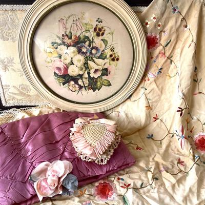 LOT 131 Vintage Round Framed Floral Print Embroidered Scarf Satin Lingerie Bag