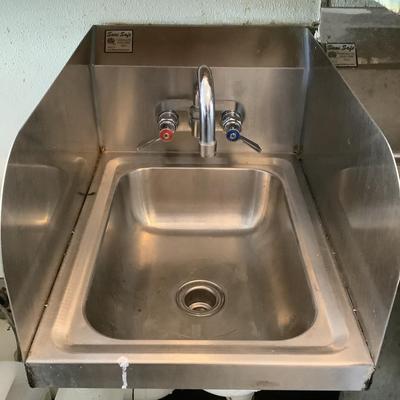 112 Stainless Steel Hand Sink H&C Faucet Hot and Cold