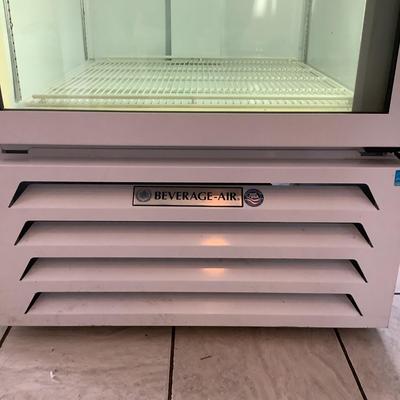 121 BEVERAGE -AIR One Section Glass Door Merchandiser