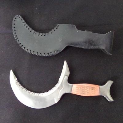 9 1/2" DOUBLE SIDED BLADE CURVED SHEATH KNIFE.