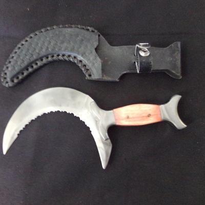 9 1/2" DOUBLE SIDED BLADE CURVED SHEATH KNIFE.