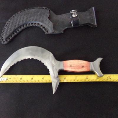 9 1/2" DOUBLE SIDED BLADE CURVED SHEATH KNIFE.