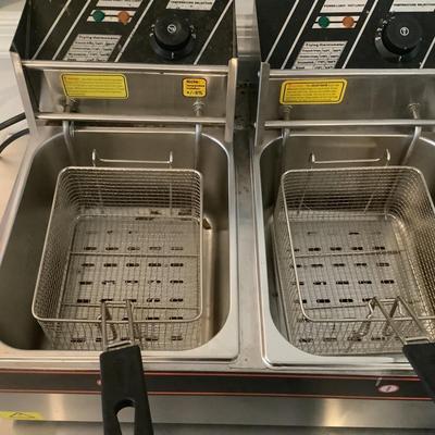 124 New Dual Basket Med to Light Duty Commercial Countertop Fryer
