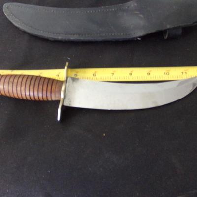 12" CURVED SHEATH KNIFE.