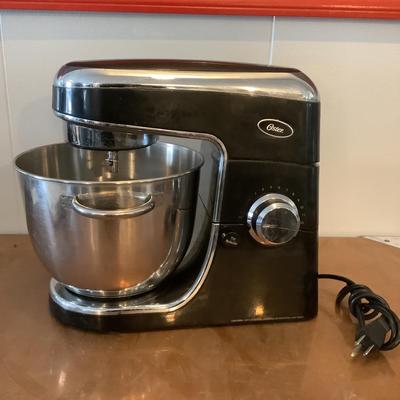 135 Oster Planetary Stand Mixer