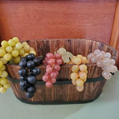 Vintage Grape Decor