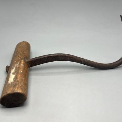 Antique Museum Piece 19th Century Grab Hay Hook Tool