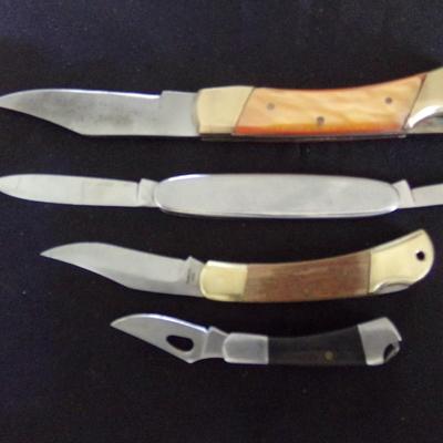 4 FOLDING KNIVES; 1 ROSTFREI INOX HOFFRITZ GERMANY.