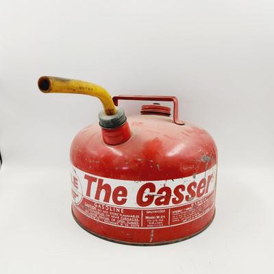 VINTAGE EAGLE GALVANIZED 2.5 GALLON GAS CAN
