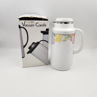 1 LITER FLOWERED INSULATED BEVERAGE CARAFE