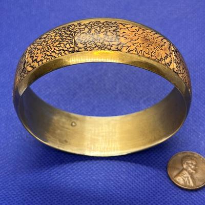 BRASS BRACELET w/INLAID BURLED WOOD