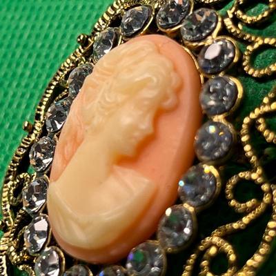 LOVELY VINTAGE CAMEO PIN, RHINESTONE ACCENT