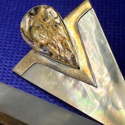 ABALONE, MOTHER OF PEARL VEE EARRINGS 