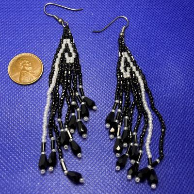 BLACK, WHITE GLASS BEAD STRAND EARRINGS