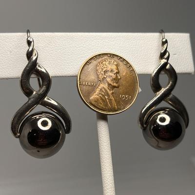 CLASSY ROLLER BALL EARRINGS