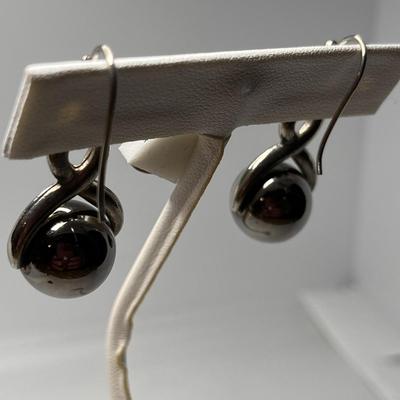 CLASSY ROLLER BALL EARRINGS