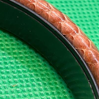 WELL MADE SNAKESKIN BANGLE BRACELET