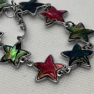 PRETTY MULTICOLORED STAR BRACELET