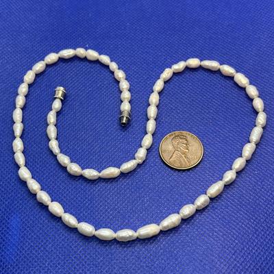 17â€ REAL NATURAL PEARL STRAND