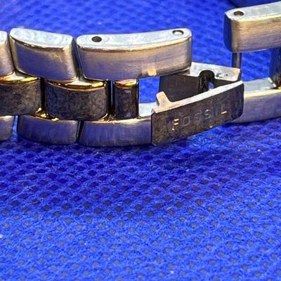 LADIES â€œFOSSIL F2â€ WATCH w/CALENDAR