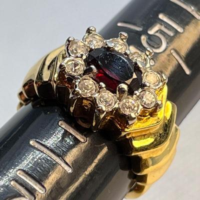 FANCY RED & RUBY RHINESTONE COSTUME DINNER RING