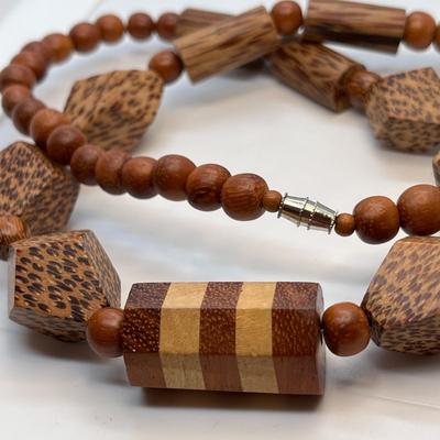 EXOTIC WOODS ARTISAN NECKLACE
