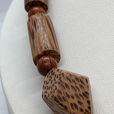 EXOTIC WOODS ARTISAN NECKLACE