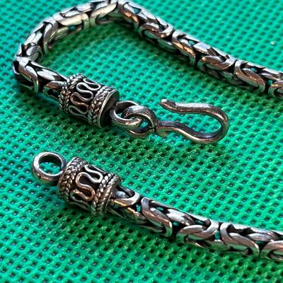 7â€ SILVER METAL BYZANTINE BRACELET