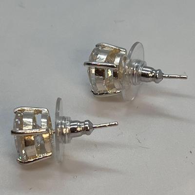 EXTRA SPARKLY EARRINGS SET IN SILVER FINDINGS