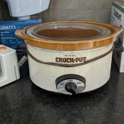 Kitchen Appliance Assortment