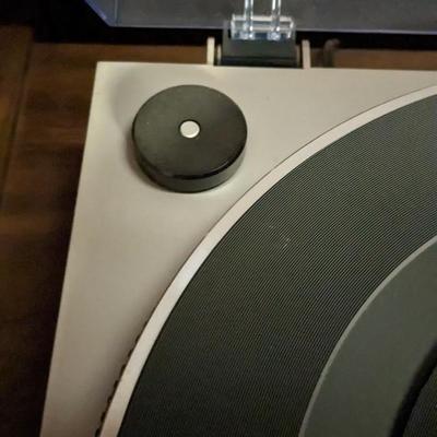 Realistic LAP-390 Direct Drive Turntable and Realistic STA-800 Receiver