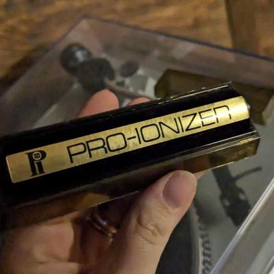 Realistic LAP-390 Direct Drive Turntable and Realistic STA-800 Receiver