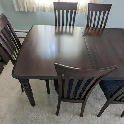 Dinec Dining Room Set